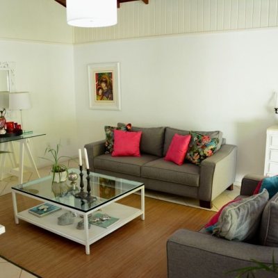 Casa Residencial com 300m², 4 quartos, 1 suíte, 4 garagens, no bairro Lagoa da Conceição em Florianópolis