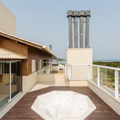 Cobertura com 174m², 3 quartos, 1 suíte, 3 garagens, no bairro Campeche em Florianópolis