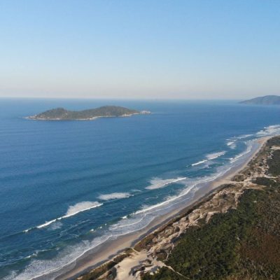 Casa Residencial com 203m², 4 quartos, 2 suítes, 5 garagens, no bairro Campeche em Florianópolis