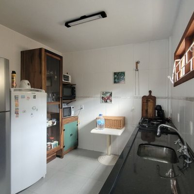 Casa Residencial com 203m², 4 quartos, 2 suítes, 5 garagens, no bairro Campeche em Florianópolis