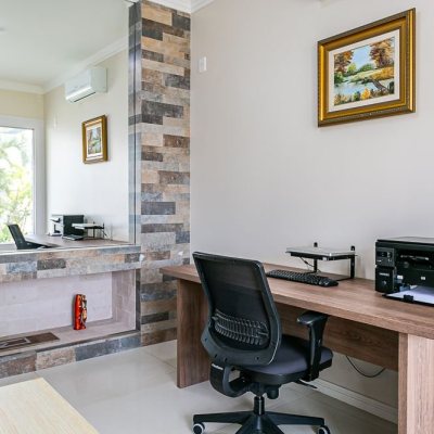 Casa Residencial com 363m², 5 quartos, 4 suítes, 4 garagens, no bairro Morro Das Pedras em Florianópolis