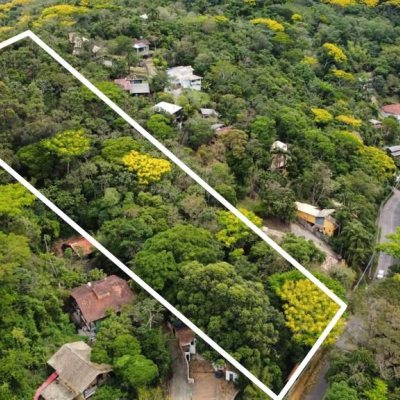 Terrenos Residenciais com 5511m², no bairro Lagoa Da Conceição em Florianópolis