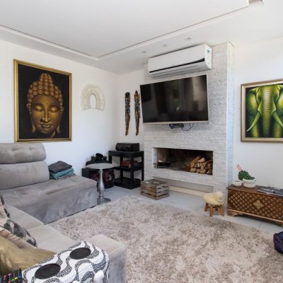 Casa Residencial com 340m², 3 quartos, 2 suítes, 2 garagens, no bairro Rio Tavares em Florianópolis