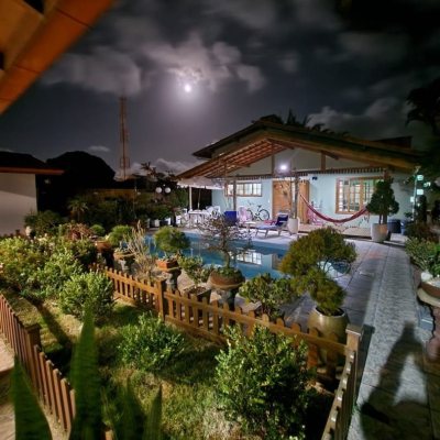 Casa Residencial com 250m², 4 quartos, 2 suítes, 3 garagens, no bairro Armação do Pântano do Sul em Florianópolis