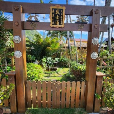 Casa Residencial com 250m², 4 quartos, 2 suítes, 3 garagens, no bairro Armação do Pântano do Sul em Florianópolis