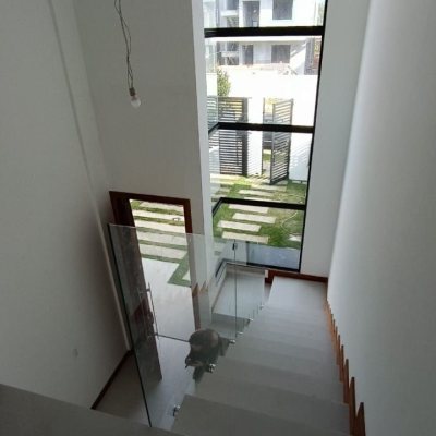 Casa Residencial com 161m², 3 quartos, 3 suítes, 2 garagens, no bairro Campeche em Florianópolis