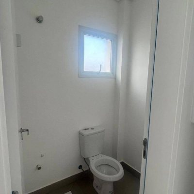 Casa Residencial com 150m², 3 quartos, 3 suítes, 2 garagens, no bairro Campeche em Florianópolis