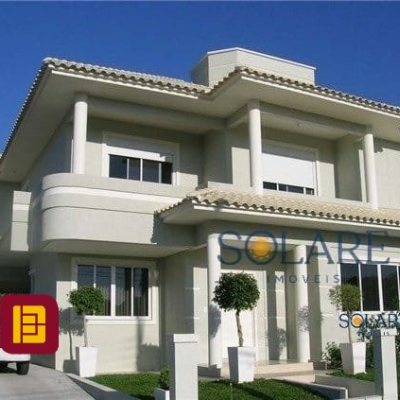 Casa Residencial com 331m², 4 quartos, 3 suítes, 2 garagens, no bairro Jurerê em Florianópolis