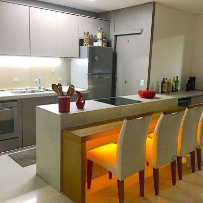 Cobertura com 147m², 2 quartos, 1 suíte, 2 garagens, no bairro Itacorubi em Florianópolis