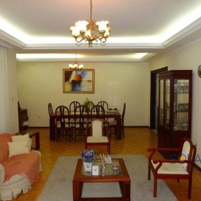 Casa Residencial com 356m², 6 quartos, 1 suíte, 3 garagens, no bairro Trindade em Florianópolis