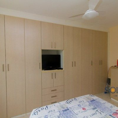 Casa Residencial com 136m², 3 quartos, 1 suíte, 3 garagens, no bairro Trindade em Florianópolis