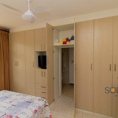 Casa Residencial com 136m², 3 quartos, 1 suíte, 3 garagens, no bairro Trindade em Florianópolis