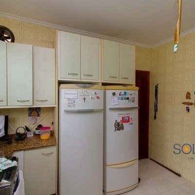 Casa Residencial com 136m², 3 quartos, 1 suíte, 3 garagens, no bairro Trindade em Florianópolis