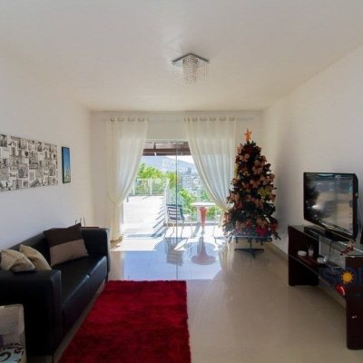 Pousada com 376m², 10 quartos, 3 suítes, no bairro Córrego Grande em Florianópolis