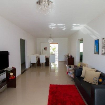 Pousada com 376m², 10 quartos, 3 suítes, no bairro Córrego Grande em Florianópolis