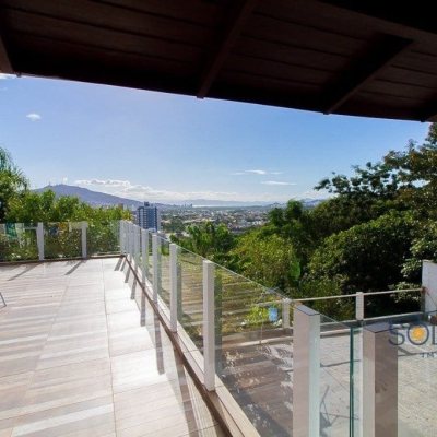 Pousada com 376m², 10 quartos, 3 suítes, no bairro Córrego Grande em Florianópolis