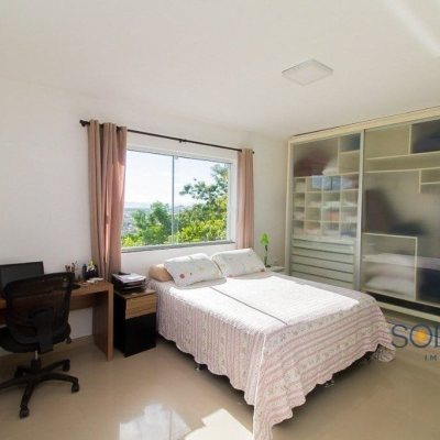 Pousada com 376m², 10 quartos, 3 suítes, no bairro Córrego Grande em Florianópolis