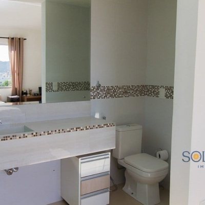 Pousada com 376m², 10 quartos, 3 suítes, no bairro Córrego Grande em Florianópolis