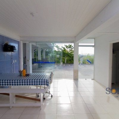 Pousada com 376m², 10 quartos, 3 suítes, no bairro Córrego Grande em Florianópolis