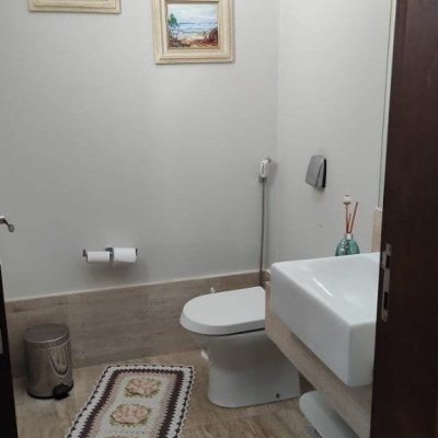 Casa em Condomínio com 542m², 6 quartos, 3 suítes, 4 garagens, no bairro Cacupé em Florianópolis