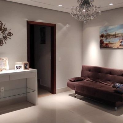 Casa em Condomínio com 542m², 6 quartos, 3 suítes, 4 garagens, no bairro Cacupé em Florianópolis