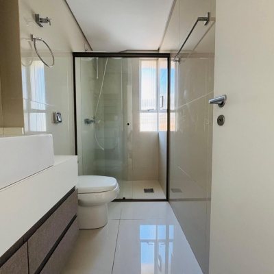 Apartamentos com 119m², 3 quartos, 1 suíte, 1 garagem, no bairro Centro em Florianópolis