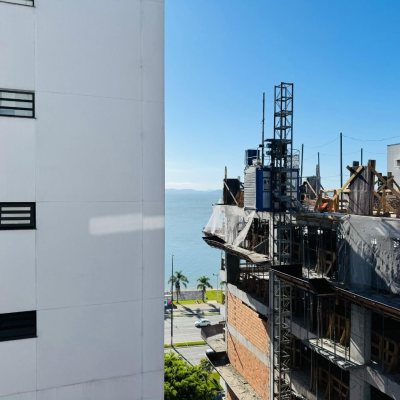 Apartamentos com 119m², 3 quartos, 1 suíte, 1 garagem, no bairro Centro em Florianópolis