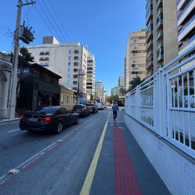 Apartamentos com 119m², 3 quartos, 1 suíte, 1 garagem, no bairro Centro em Florianópolis