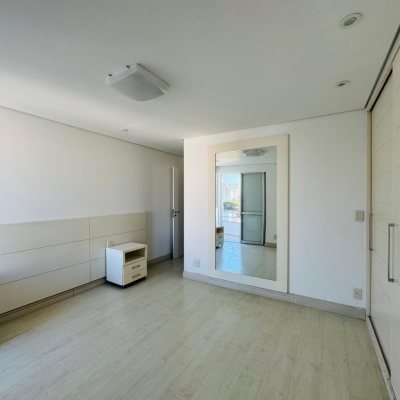Apartamentos com 119m², 3 quartos, 1 suíte, 1 garagem, no bairro Centro em Florianópolis