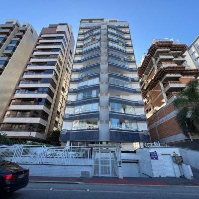 Apartamentos com 119m², 3 quartos, 1 suíte, 1 garagem, no bairro Centro em Florianópolis