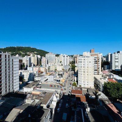 Apartamentos com 119m², 3 quartos, 1 suíte, 1 garagem, no bairro Centro em Florianópolis