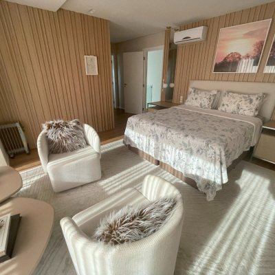 Casa Residencial com 511m², 5 quartos, 3 suítes, 2 garagens, no bairro Pedra Branca em Palhoça