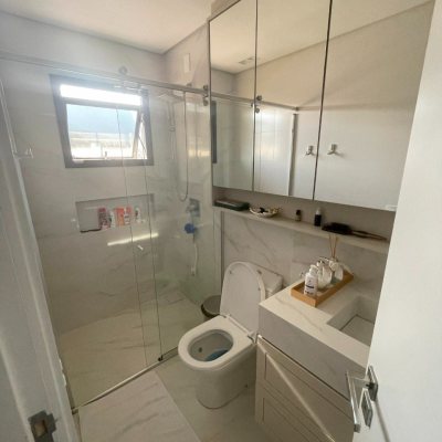 Casa Residencial com 511m², 5 quartos, 3 suítes, 2 garagens, no bairro Pedra Branca em Palhoça