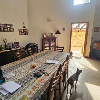 Casa Residencial com 430m², 7 quartos, 5 suítes, 2 garagens, no bairro Jurerê em Florianópolis