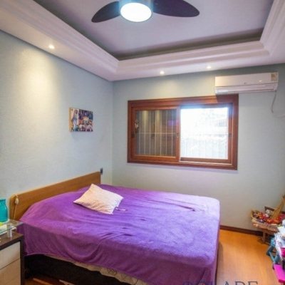 Casa Residencial com 430m², 7 quartos, 5 suítes, 2 garagens, no bairro Jurerê em Florianópolis