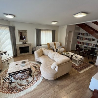 Casa Residencial com 340m², 4 quartos, 4 suítes, 6 garagens, no bairro João Paulo em Florianópolis