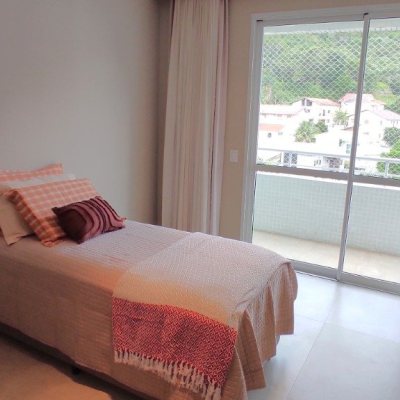 Cobertura com 248m², 2 quartos, 1 suíte, 3 garagens, no bairro Itacorubi em Florianópolis