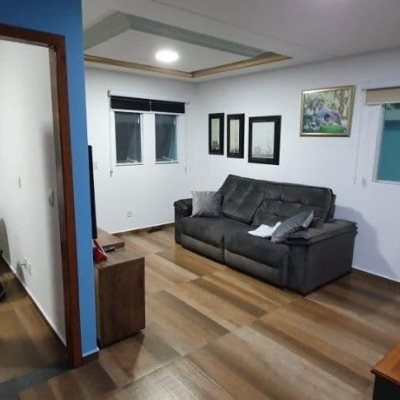 Casa Residencial com 199m², 5 quartos, 3 suítes, 2 garagens, no bairro Ingleses do Rio Vermelho em Florianópolis