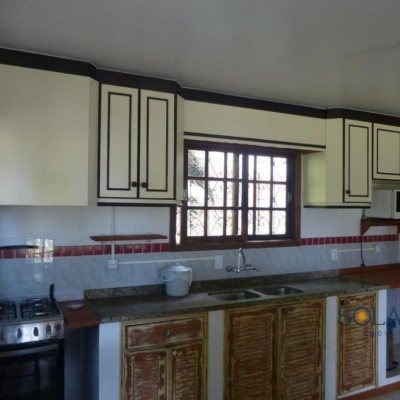 Casa Residencial com 600m², 8 quartos, 2 suítes, 14 garagens, no bairro Campeche em Florianópolis