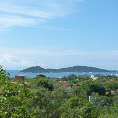 Casa Residencial com 600m², 8 quartos, 2 suítes, 14 garagens, no bairro Campeche em Florianópolis