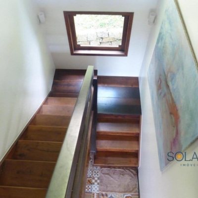 Casa Residencial com 600m², 8 quartos, 2 suítes, 14 garagens, no bairro Campeche em Florianópolis