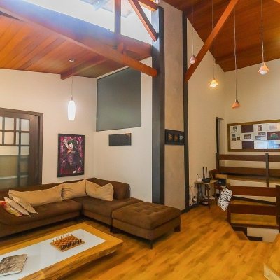 Casa Residencial com 585m², 6 quartos, 4 suítes, 8 garagens, no bairro João Paulo em Florianópolis