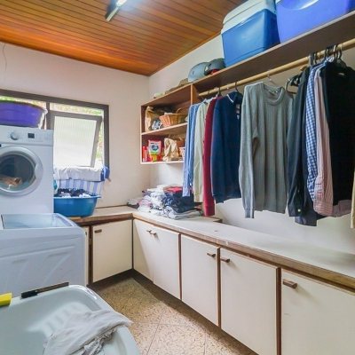 Casa Residencial com 585m², 6 quartos, 4 suítes, 8 garagens, no bairro João Paulo em Florianópolis