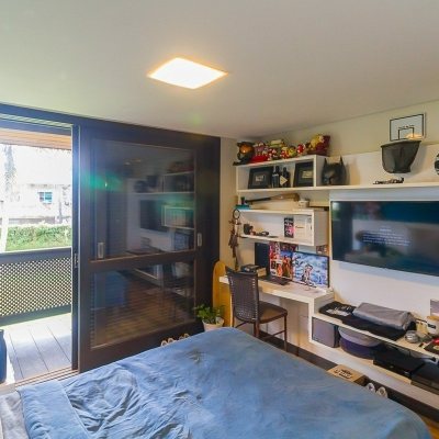 Casa Residencial com 585m², 6 quartos, 4 suítes, 8 garagens, no bairro João Paulo em Florianópolis