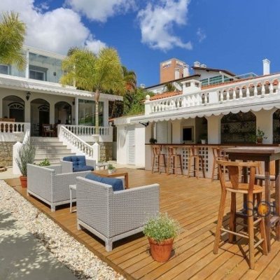 Pousada com 350m², 10 quartos, 10 suítes, no bairro Canasvieiras em Florianópolis