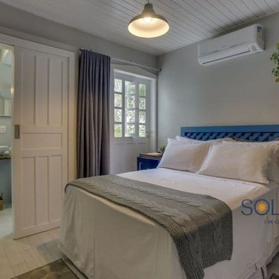 Pousada com 350m², 10 quartos, 10 suítes, no bairro Canasvieiras em Florianópolis