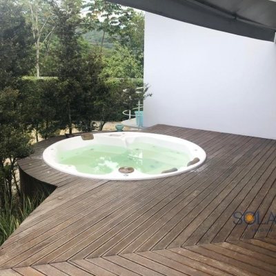 Casa em Condomínio com 400m², 4 quartos, 3 suítes, 4 garagens, no bairro Córrego Grande em Florianópolis