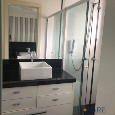 Casa em Condomínio com 400m², 4 quartos, 3 suítes, 4 garagens, no bairro Córrego Grande em Florianópolis