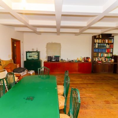 Apartamentos com 230m², 4 quartos, 1 suíte, 2 garagens, no bairro Agronômica em Florianópolis