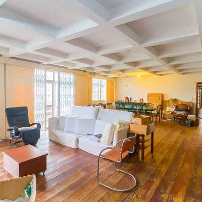 Apartamentos com 230m², 4 quartos, 1 suíte, 2 garagens, no bairro Agronômica em Florianópolis